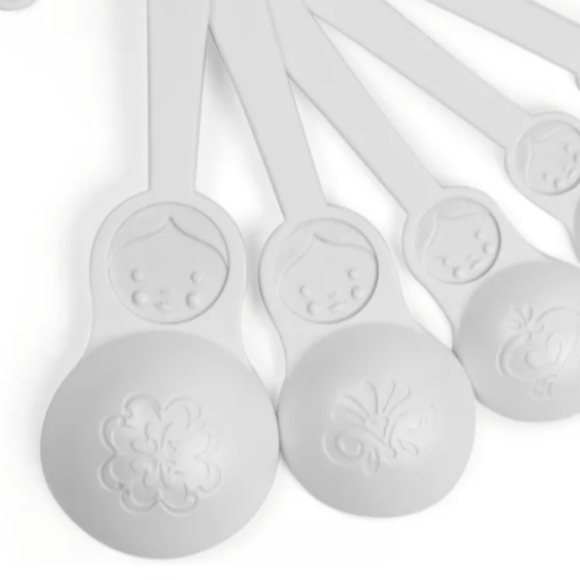 measure cups and spoons as nesters neatly like traditional Russian Matryoshkas - Picture 4 of 5
